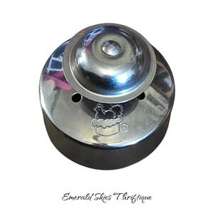 The Pampered Chef Cut-N-Seal 3" Small pastry Cutter and Sealer  free ship